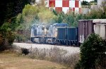 CSX 7700 leads 7895 northbound